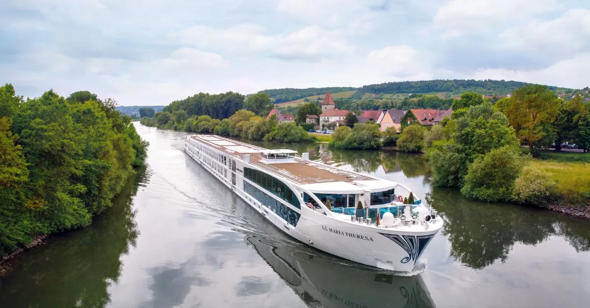 Uniworld Maria Theresa exterior on Main River. Credit Uniwor