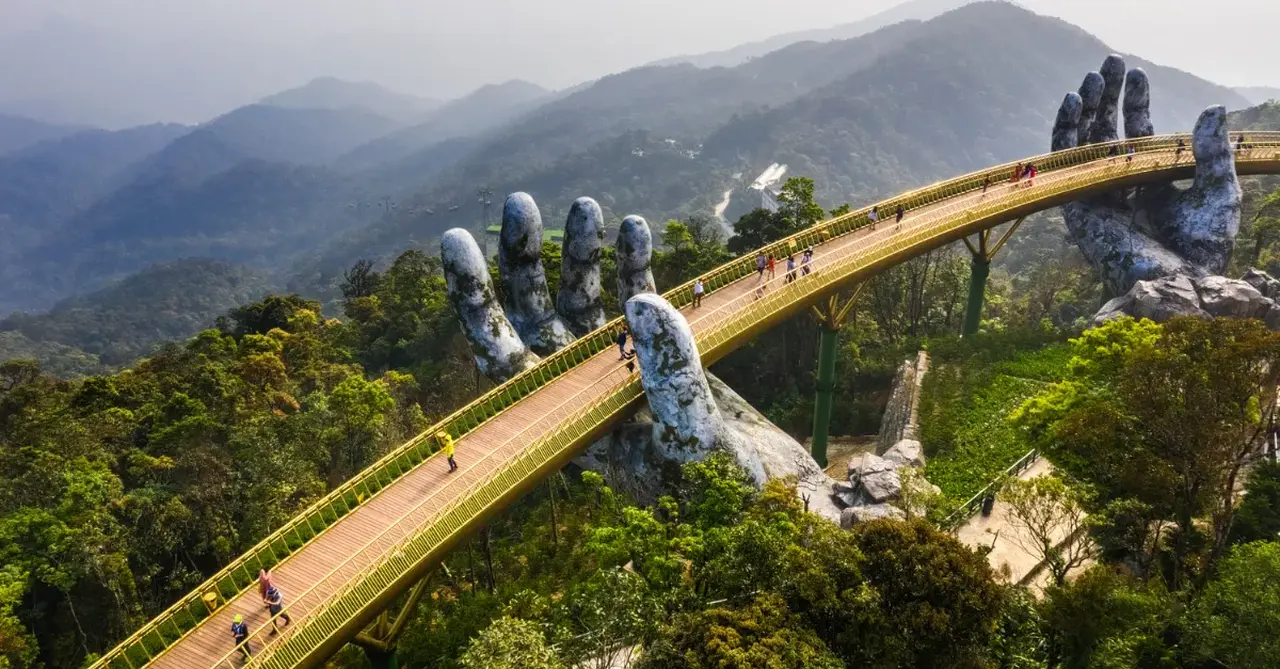Golden Bridge Da Nang Vietnam Eid Al Fitr Holiday Feature