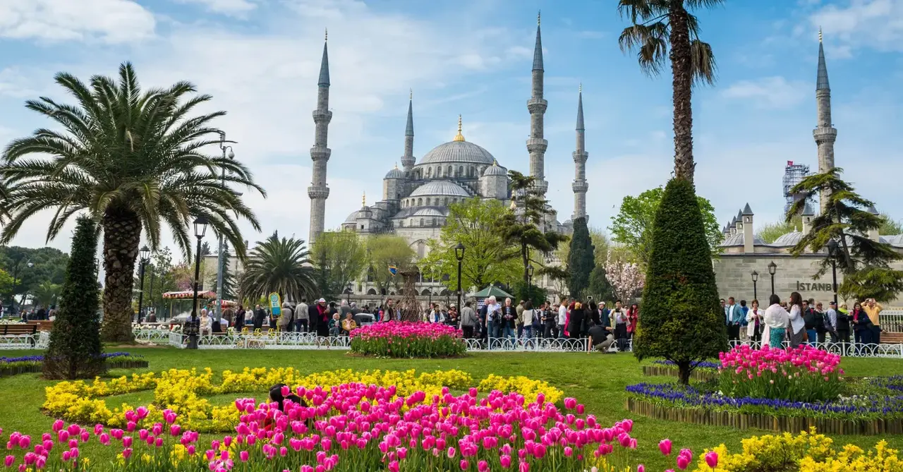The Blue Mosque Istanbul Turkey Eid Al Fitr Holiday Feature