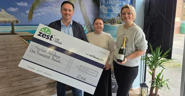 Agent wins &pound;1,000 Zest Car Rental competition at Globes Travel Awards