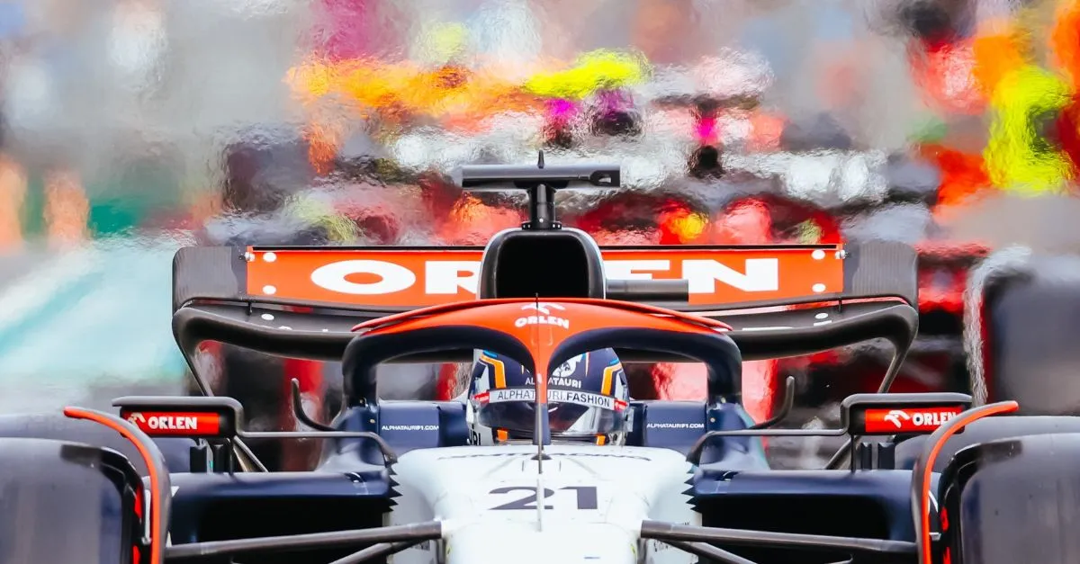 Paramount Cruises reroutes group's Australia Grand Prix flights to save booking