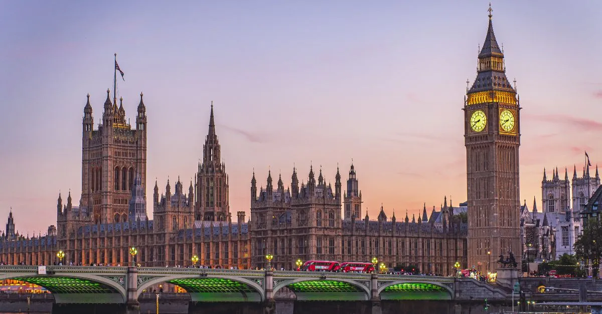 Corporate travel leaders hit out at government over reaction to Iran war