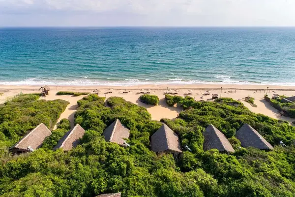 نظرة أولى: شاطئ أوجا جانجل، ترينكومالي، سريلانكا