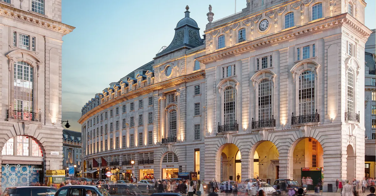 Review: London landmark Hotel Caf&eacute; Royal