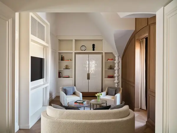 First Look: The St Regis Budapest 