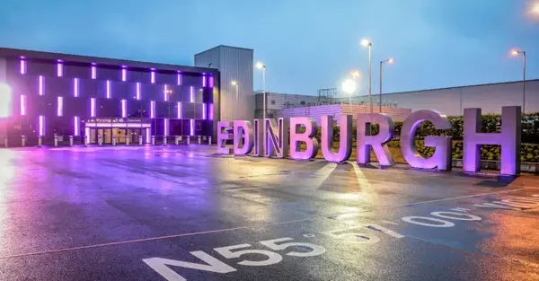 Unite warns of strike action at Edinburgh and Glasgow airports