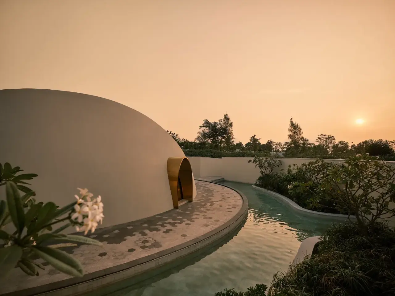 First Look: Tulåh, India 