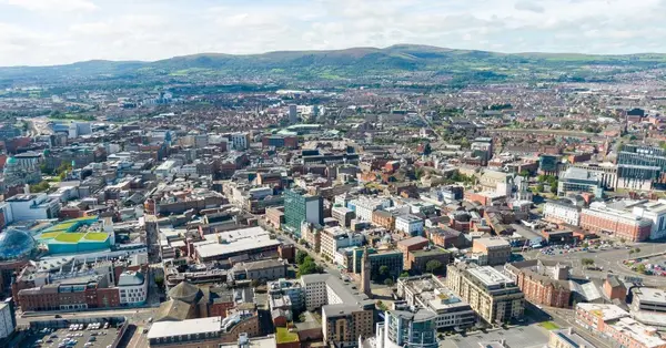 Northern Ireland travel agencies close early amid local unrest