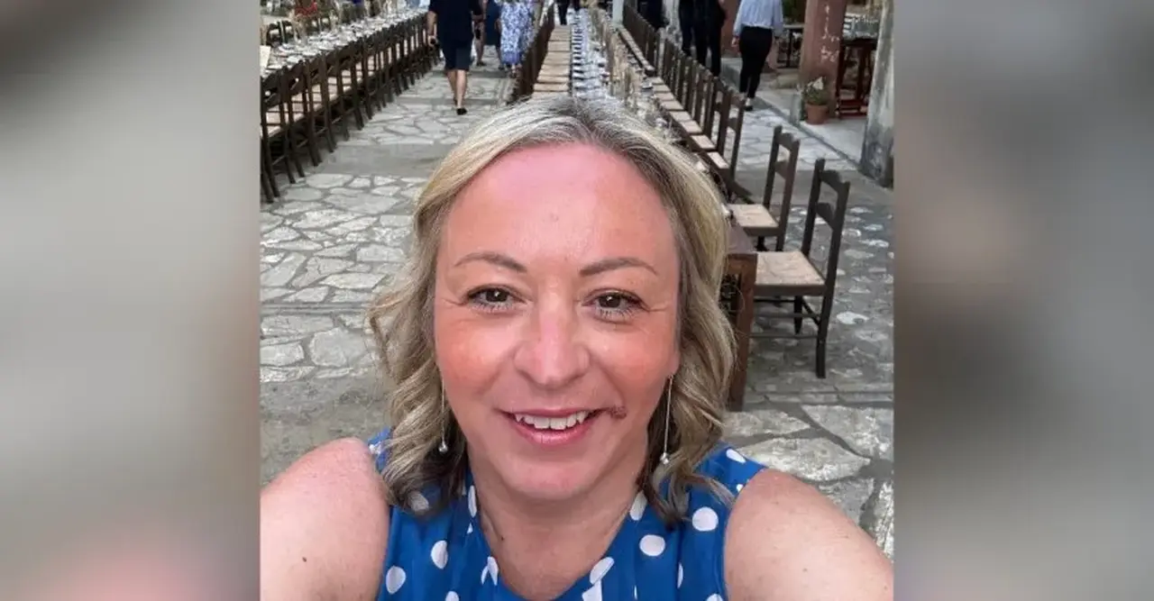 Travel agent celebrates record £146k booking with easyJet holidays