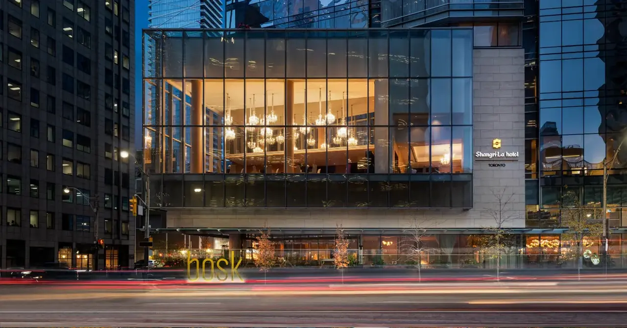 Review: Lofty city address Shangri-La Toronto