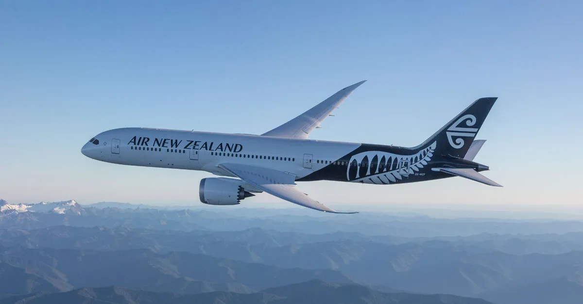 787 9 Dreamliner In Flight 0000761