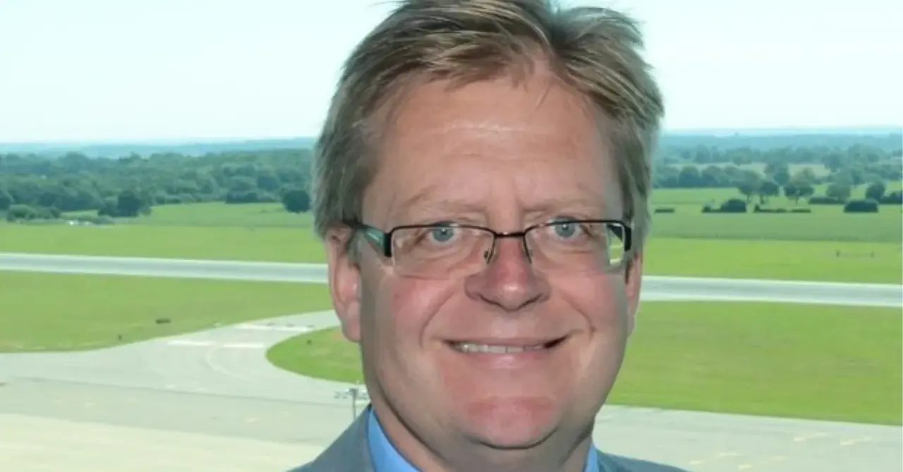 travelweekly.co.uk - Phil Davies - Former Luton Airport chairman takes up new role