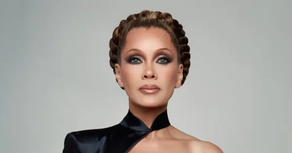 Crystal to host Vanessa Williams on Thanksgiving sailing