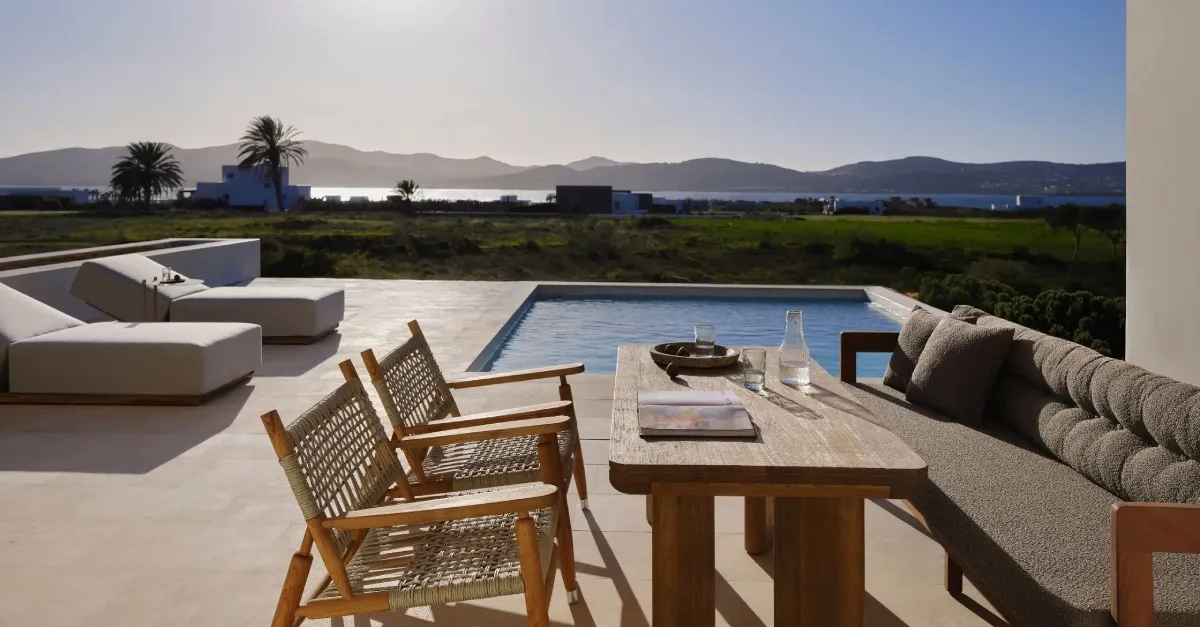 Parian Chronicle Hotel Paros 1 bedroom suite outdoor space