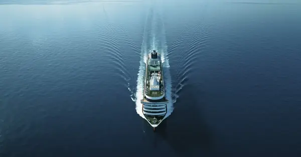 Crystal named top midsize-ship ocean cruise line