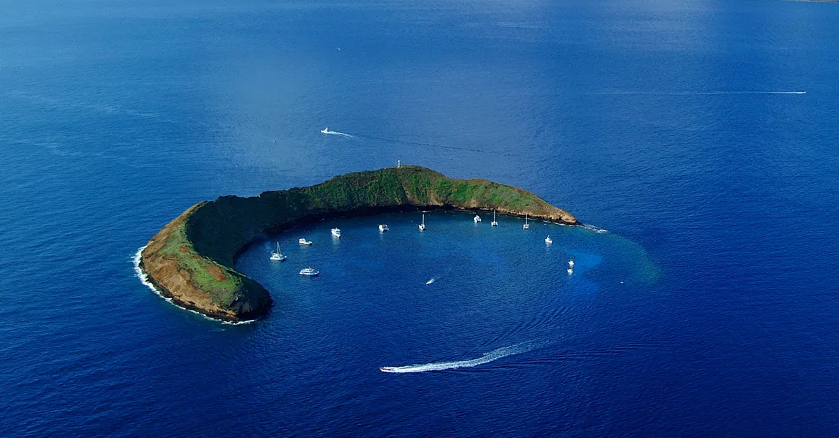 sea crater maui1