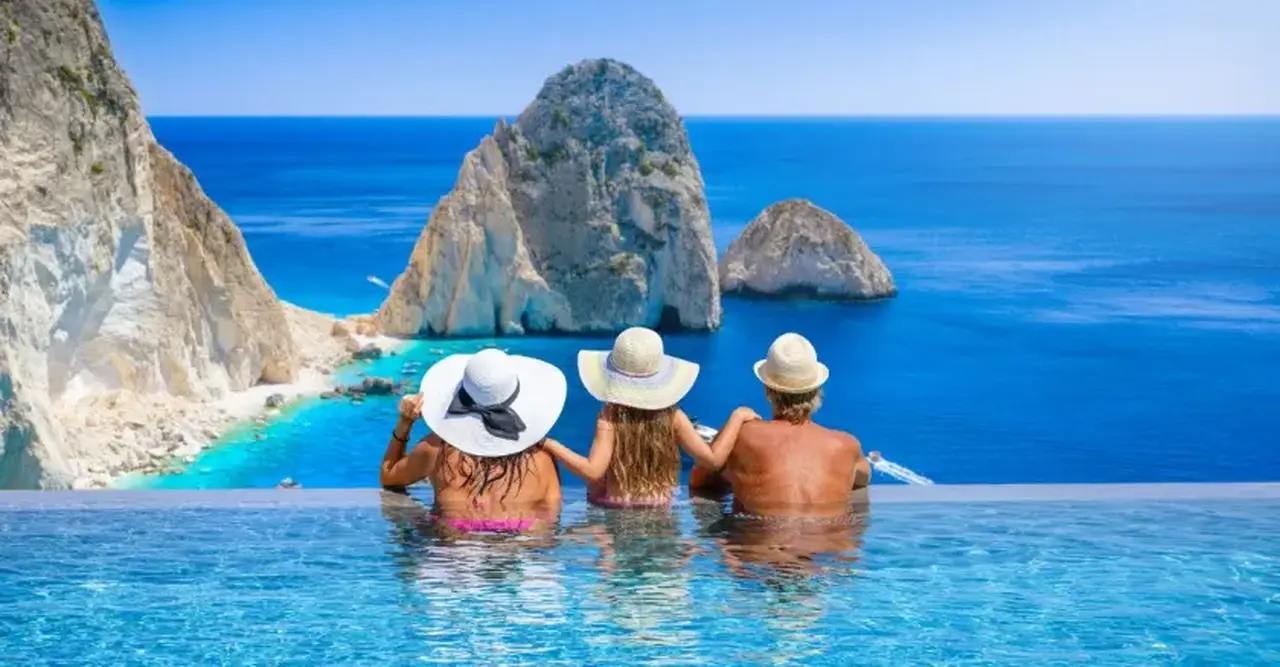 Advantage reports long-haul, family and late sales growth for summer