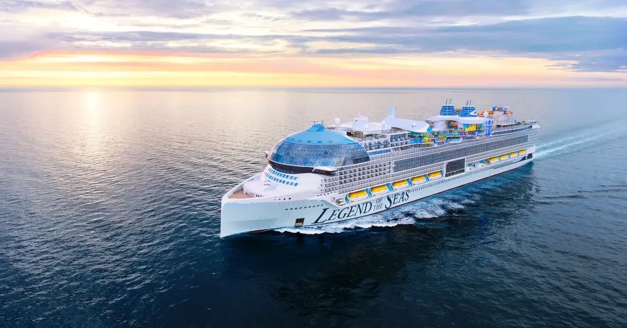 Royal Caribbean hosts 200 UK agents on Legend of the Seas