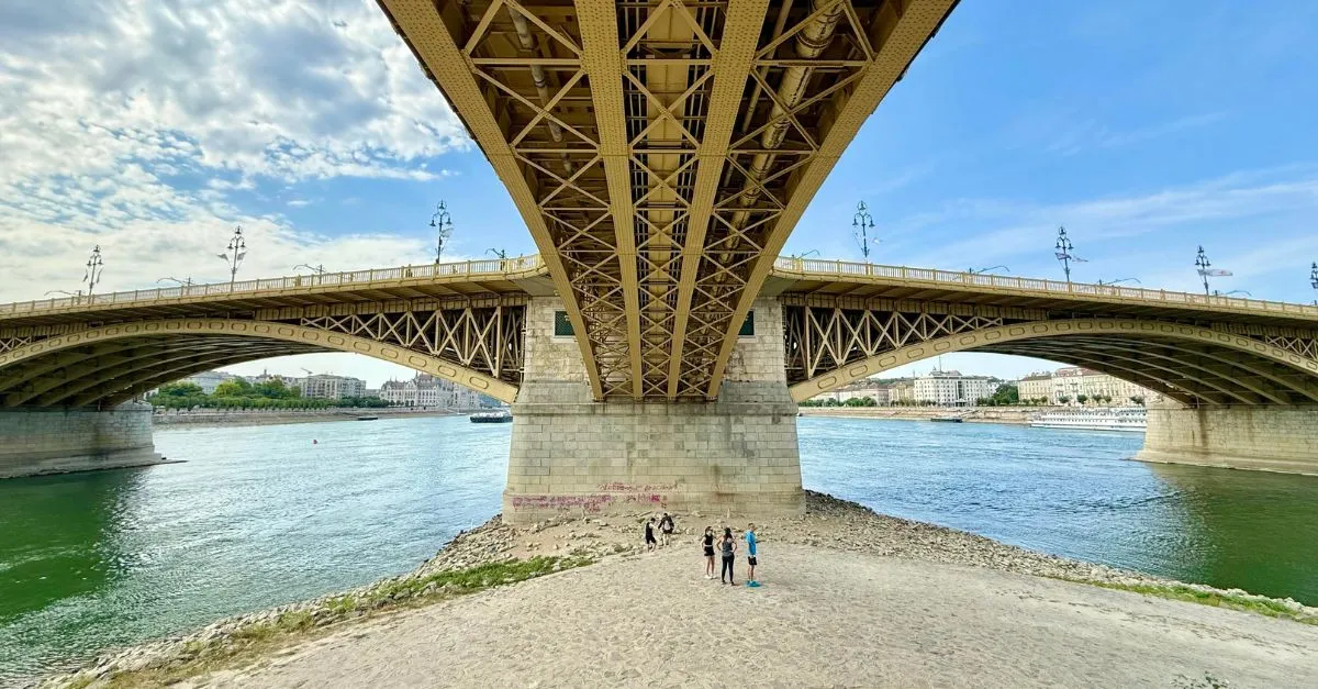Trade praises river cruise lines for managing record low water levels