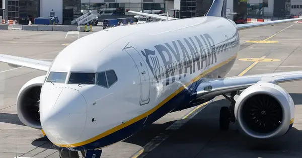 Bird strike blamed for Ryanair cabin depressurisation