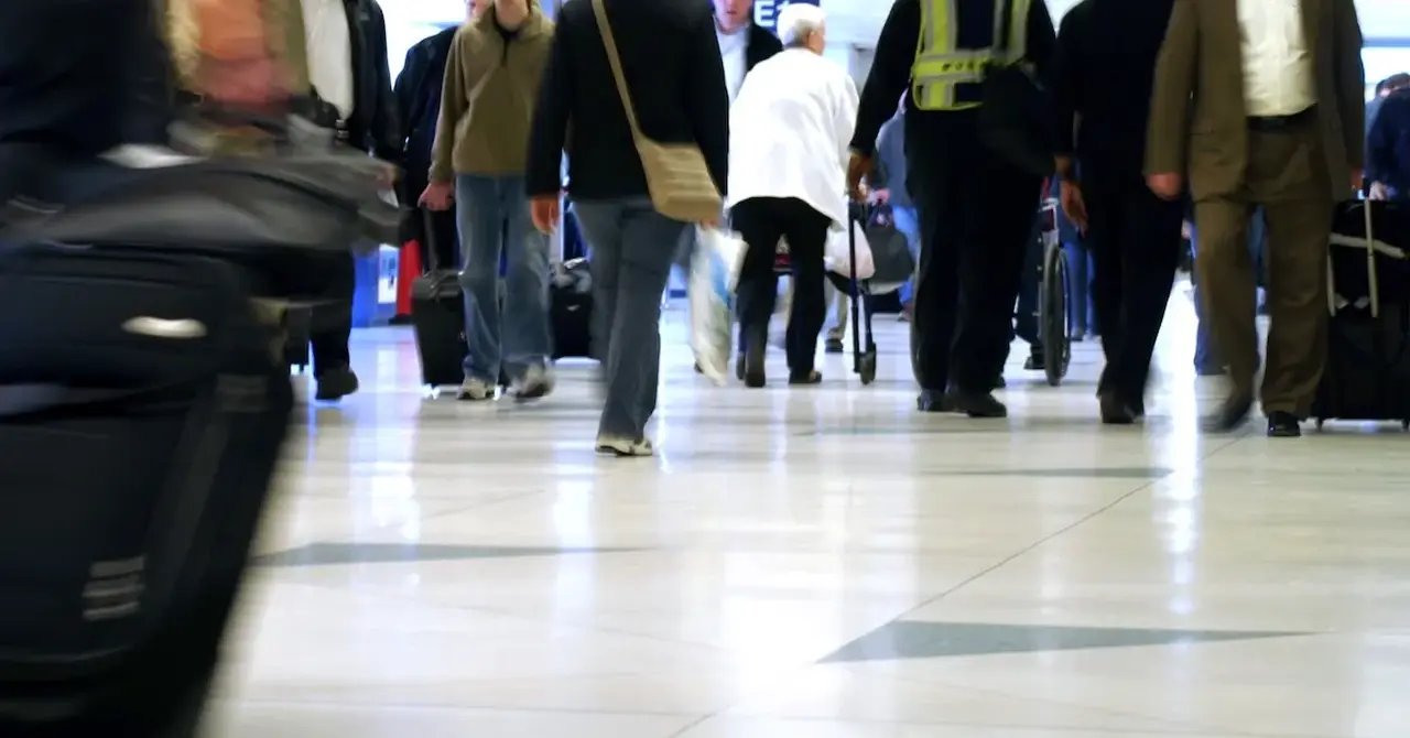 UK sees record air passenger numbers despite Middle East disruption