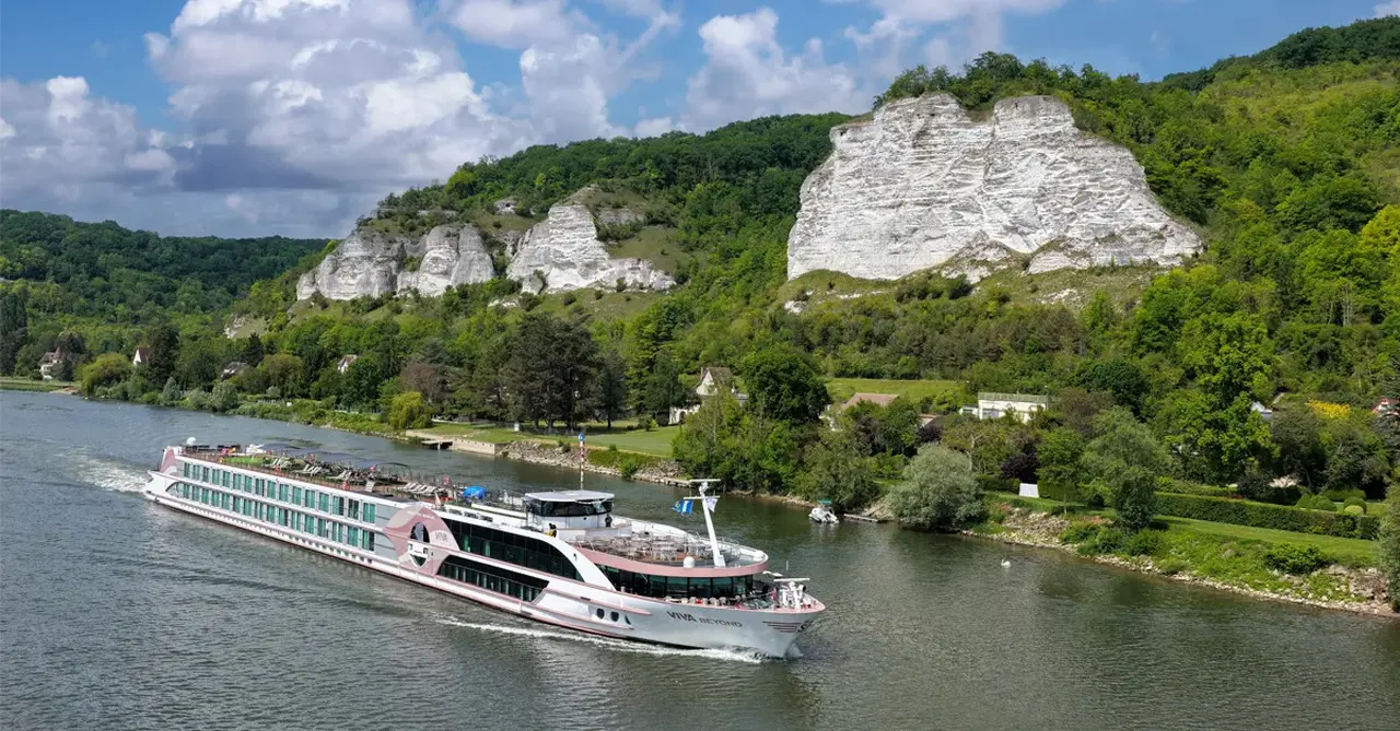 Review: New river vessel Viva Beyond