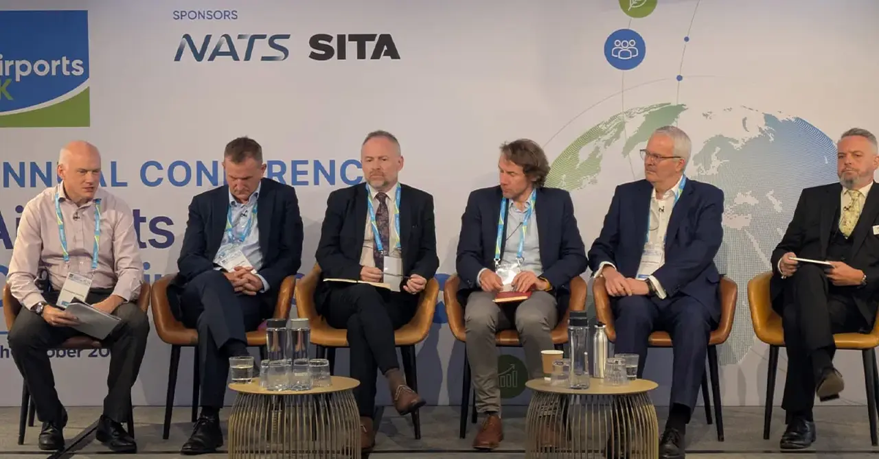 UK ‘a long way’ from where it needs to be on climate, aviation leaders told