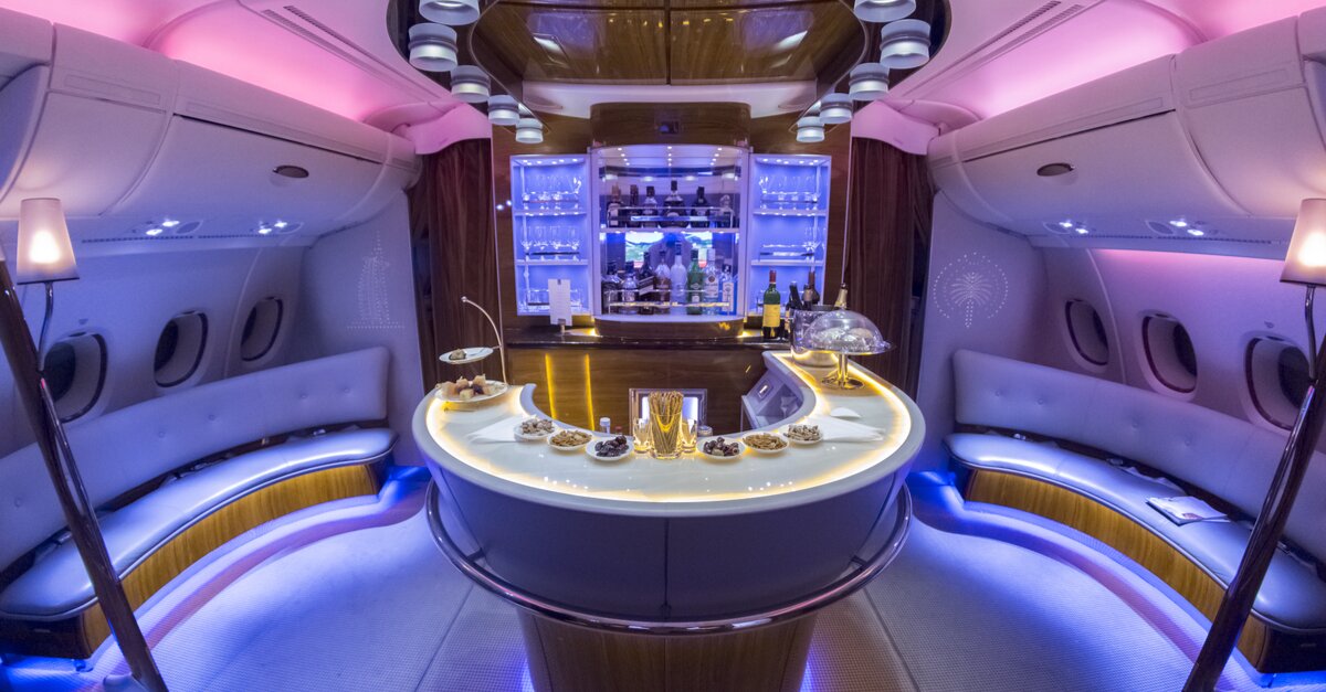 Explore Emirates planes with a pioneering VR app