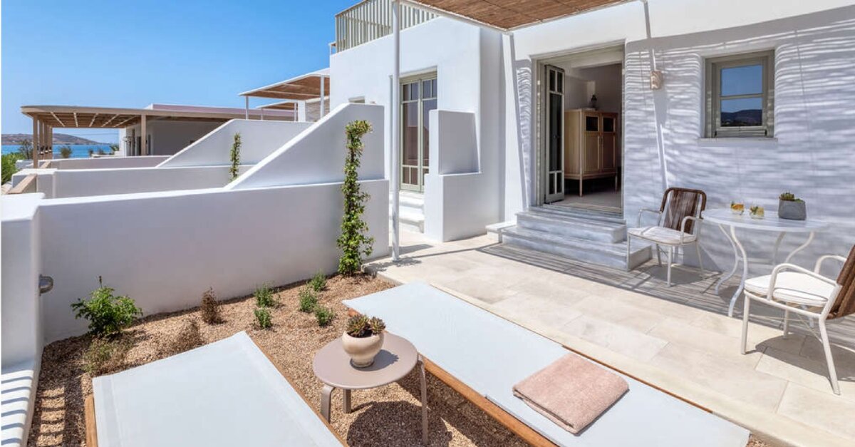 The Luxury Collection opens on Greek island of Paros
